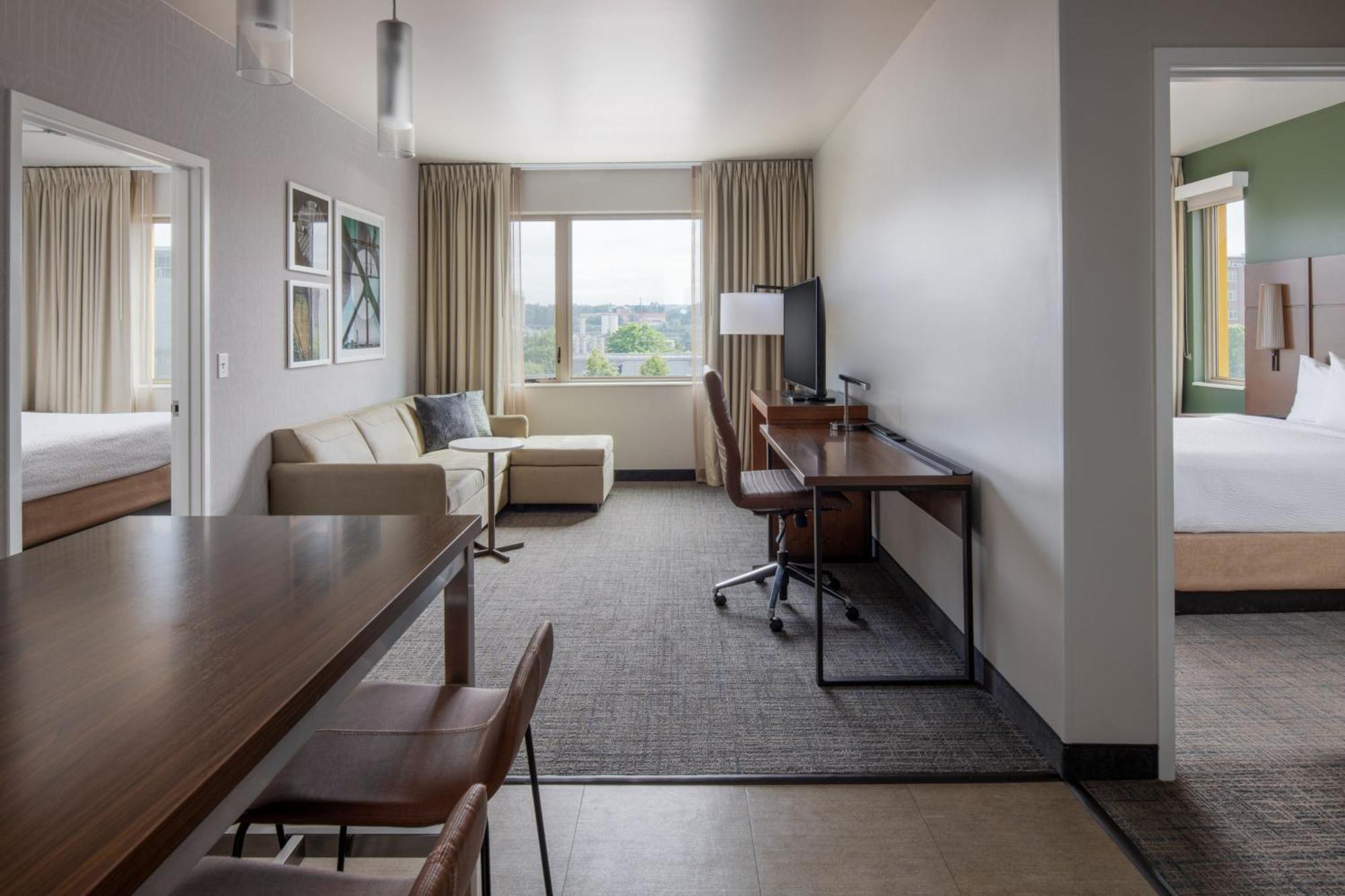 Two-Bedroom Suite,1541163451:JPEG
