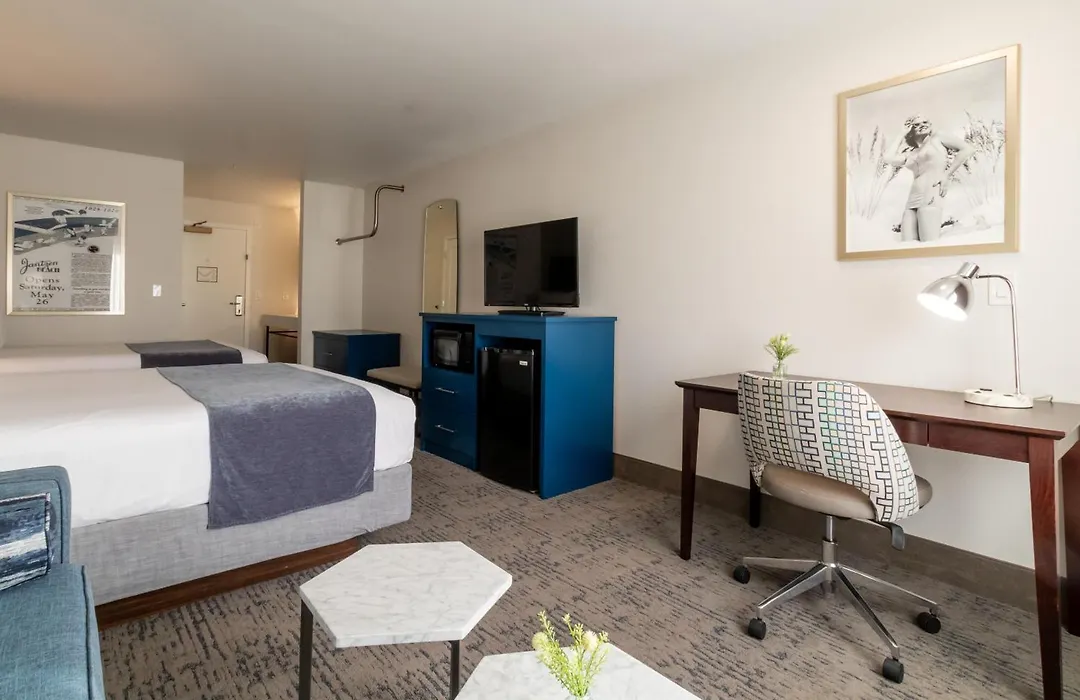 Oxford Suites Portland - Jantzen Beach-1