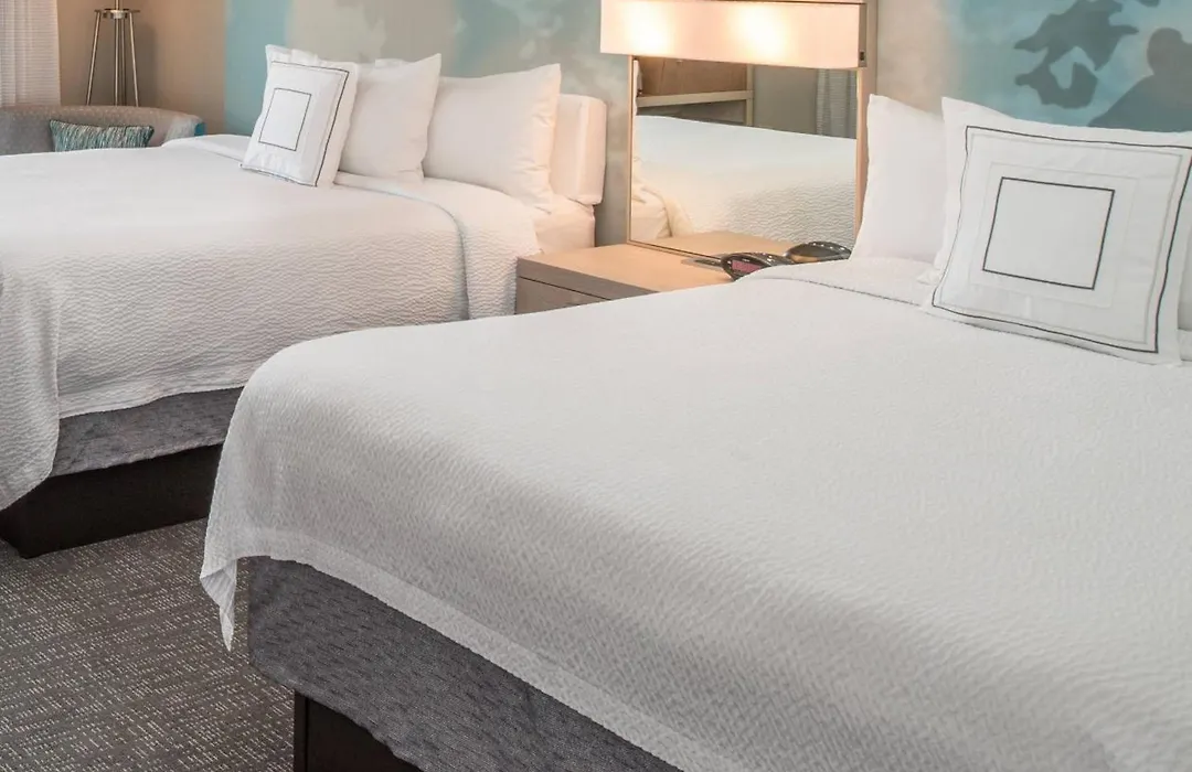 Courtyard By Marriott Portland North-1