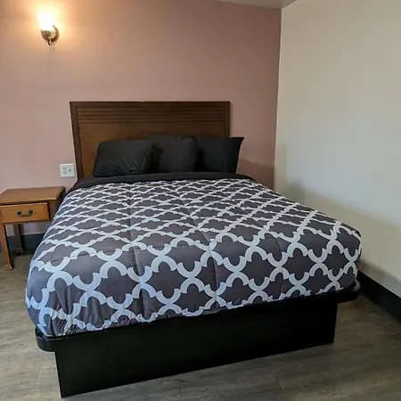 Portland Value Inn-3