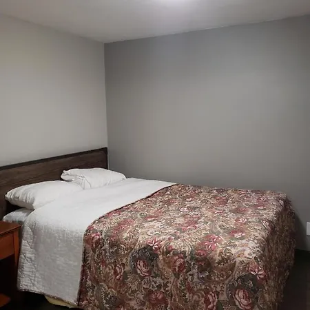 Parkrose Inn And Suites-2