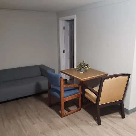 Parkrose Inn And Suites-3