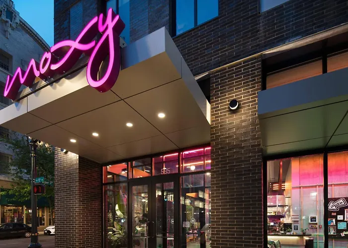 Dog Friendly Hotels PortlandMoxy Downtown