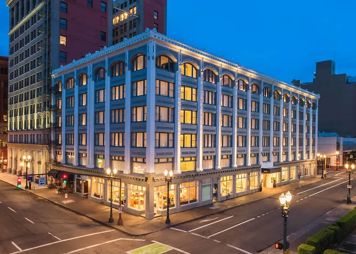 The Hi-Lo, Autograph Collection Hotel Portland