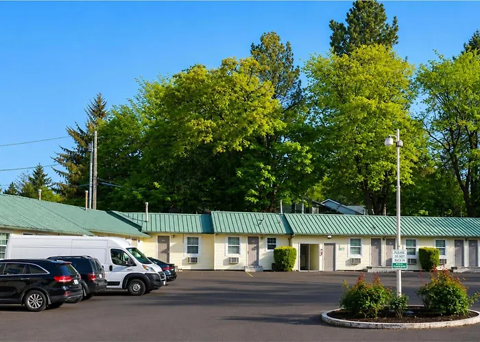 Budget Lodge By Oyo Portland West